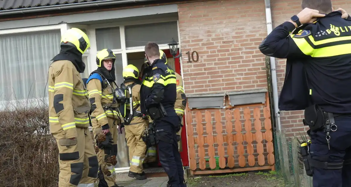 Brandweer ingezet voor gaslekkage in woning - Foto 6