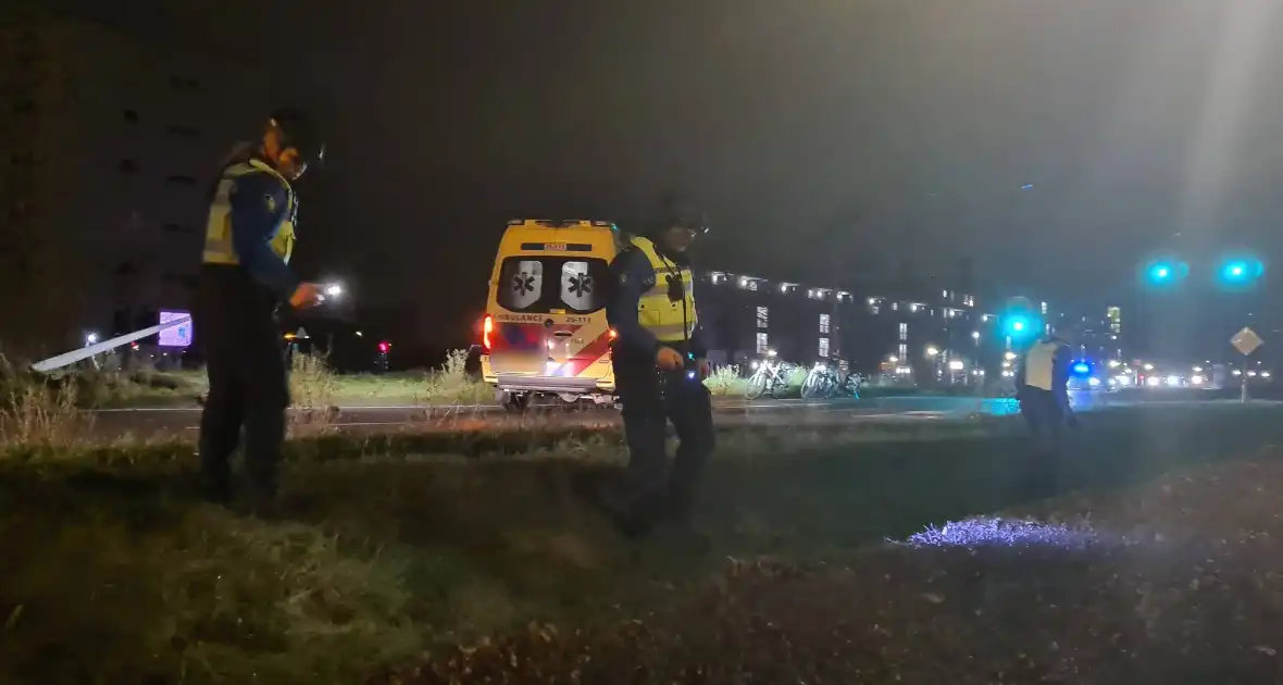 Schade na aanrijding met lantaarnpaal - Foto 8