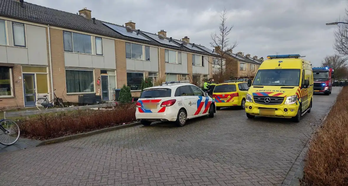 Veel hulpdiensten in de straat - Foto 1