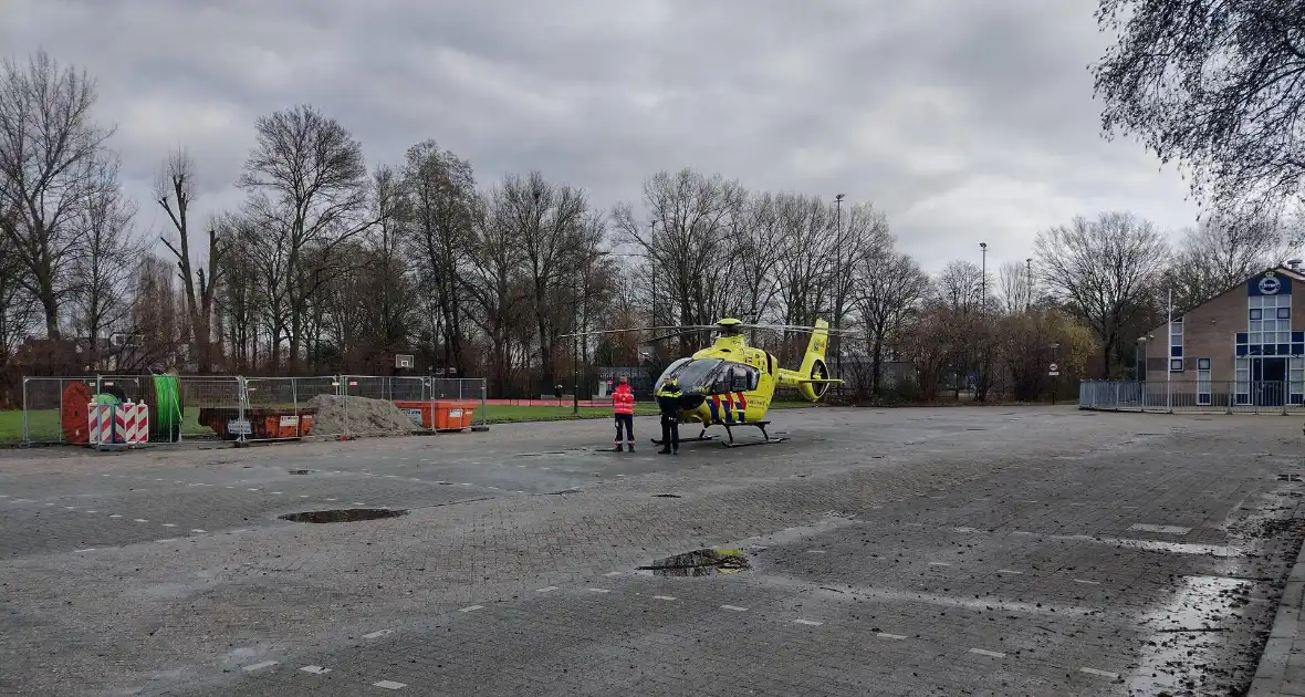 Veel hulpdiensten in de straat - Foto 3