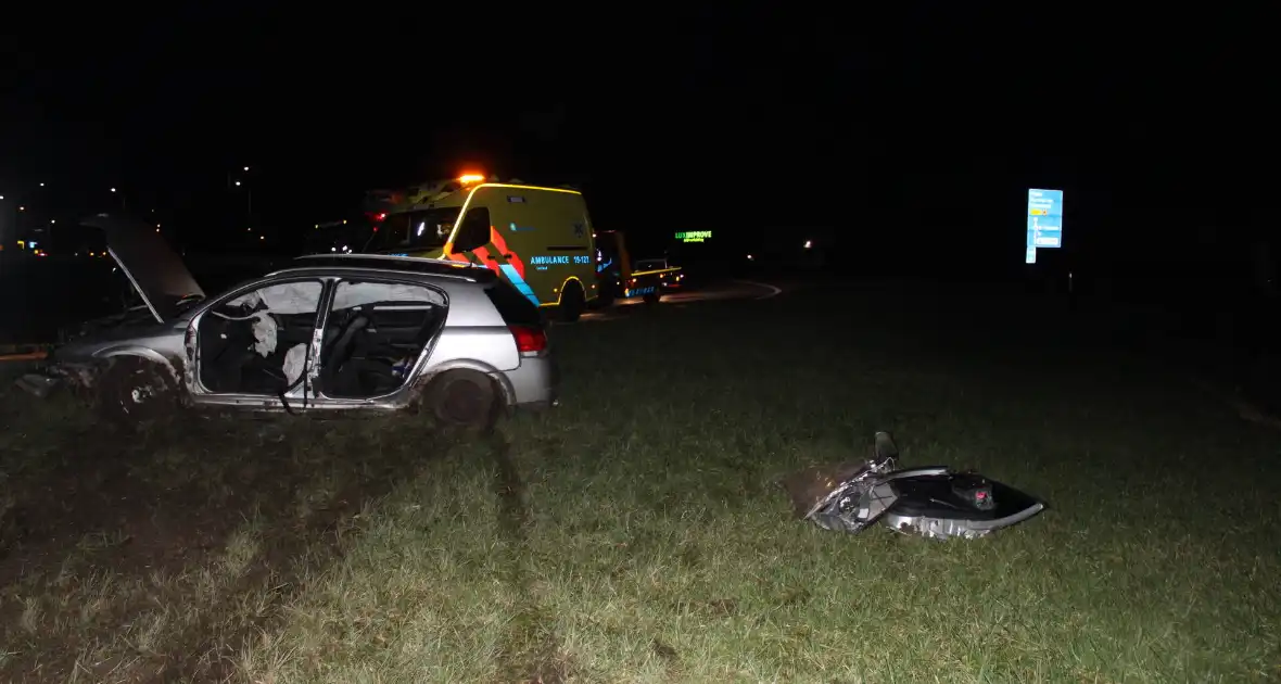 Gewonde bij eenzijdig verkeersongeval - Foto 27