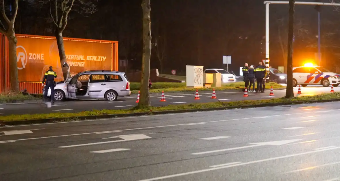 Eenzijdig ongeval tegen boom - Foto 1