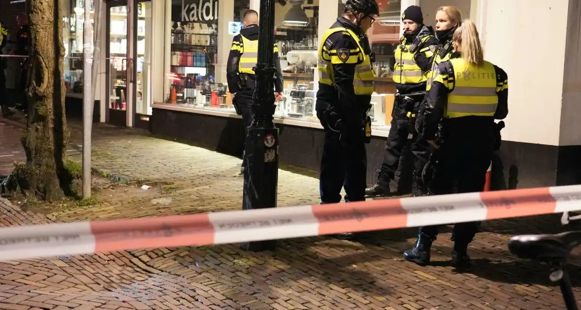 Voetganger ernstig gewond bij botsing met taxi