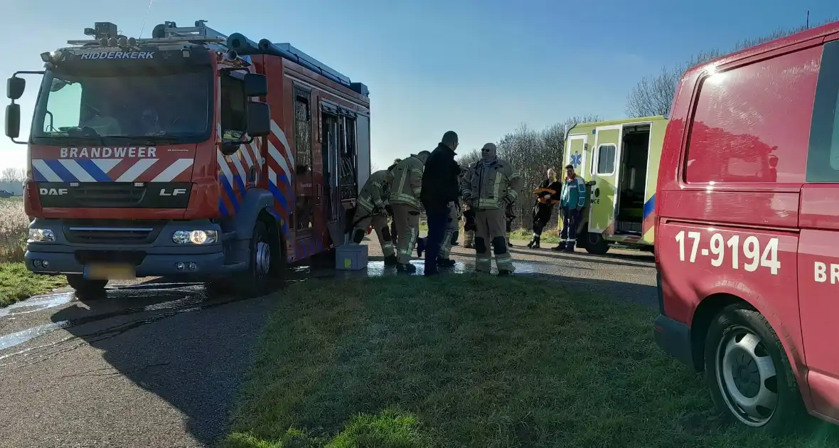 Veel inzet na aantreffen fiets langs het water - Foto 8