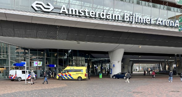 Steekpartij op NS-station Bijlmer ArenA - Afbeelding 10