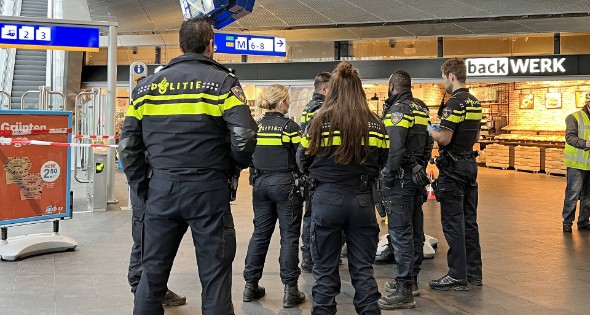Steekpartij op NS-station Bijlmer ArenA - Afbeelding 14
