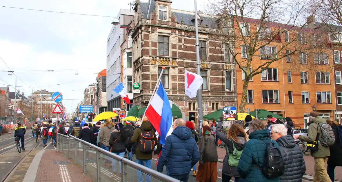 Demonstratie Amsterdam tegen beleid overheid - Foto 2