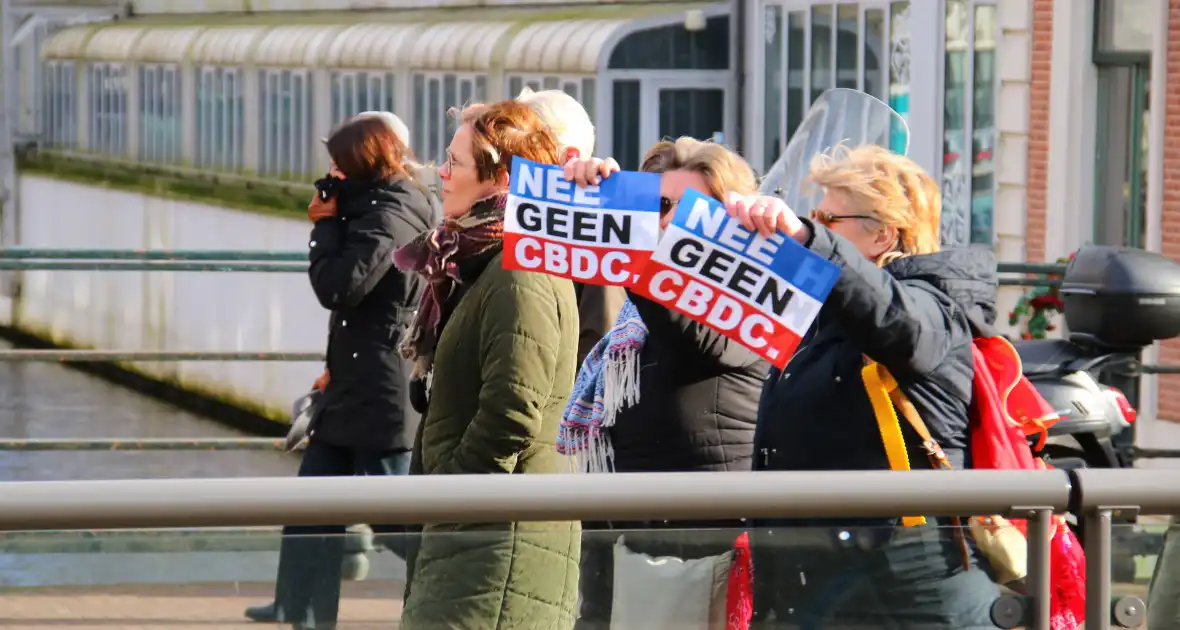 Demonstratie Amsterdam tegen beleid overheid - Foto 4