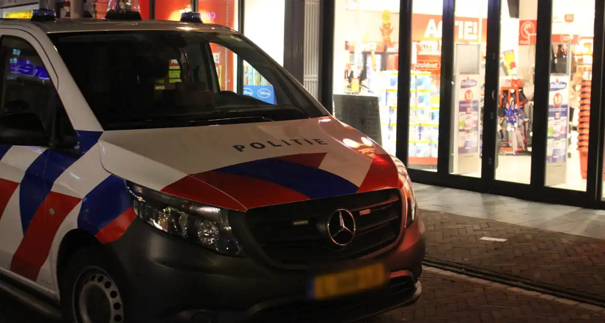 Overval op Kruidvat, dader voortvluchtig - Foto 10