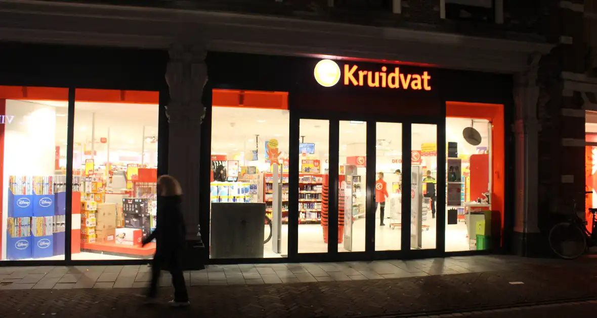 Overval op Kruidvat, dader voortvluchtig - Foto 11