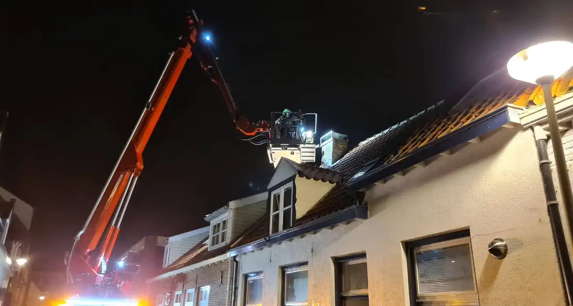 Schoorsteenbrand bij woning in binnenstad