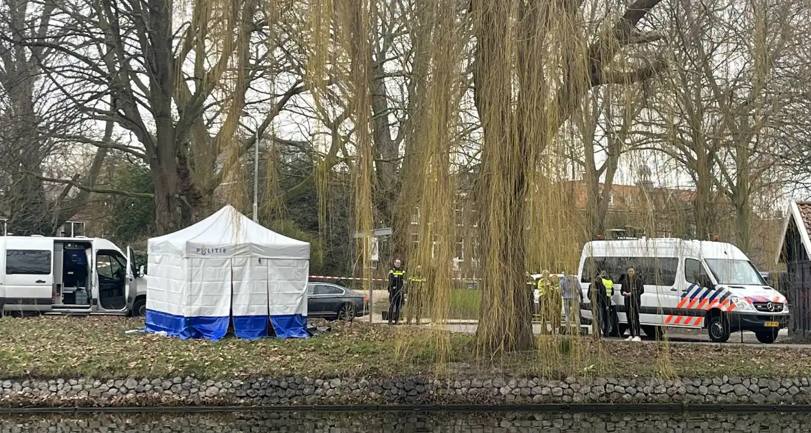 Politieonderzoek na aantreffen overleden persoon in water