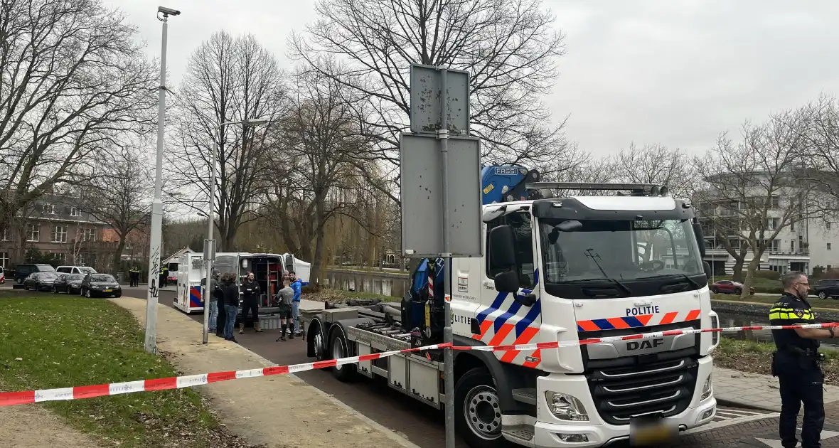 Politieonderzoek na aantreffen overleden persoon in water - Foto 12