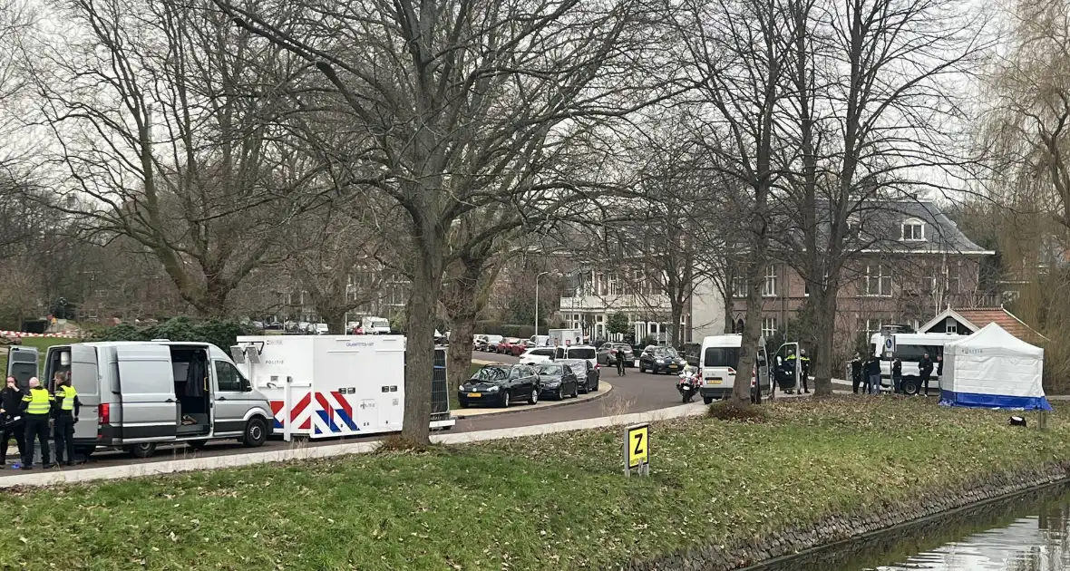 Politieonderzoek na aantreffen overleden persoon in water - Foto 5