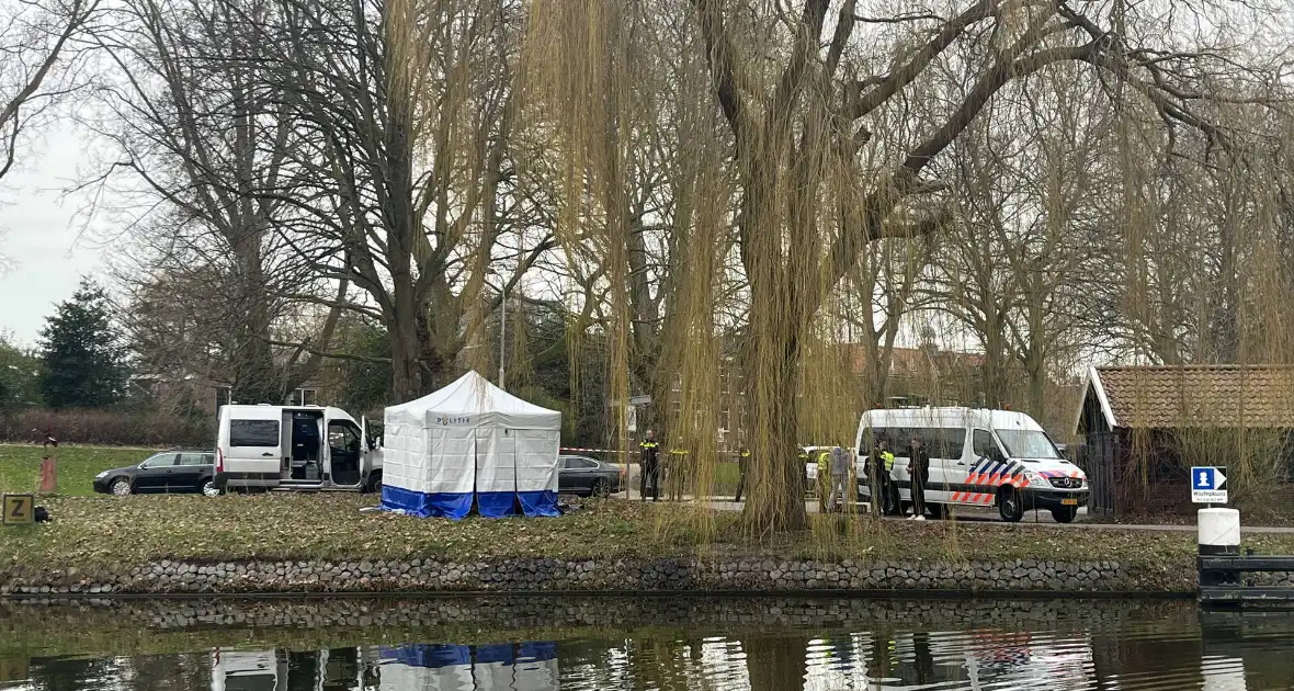 Politieonderzoek na aantreffen overleden persoon in water - Foto 7