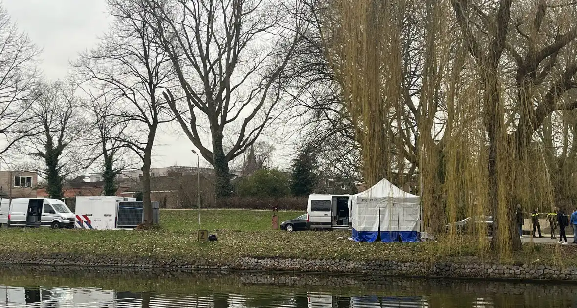 Politieonderzoek na aantreffen overleden persoon in water - Foto 8