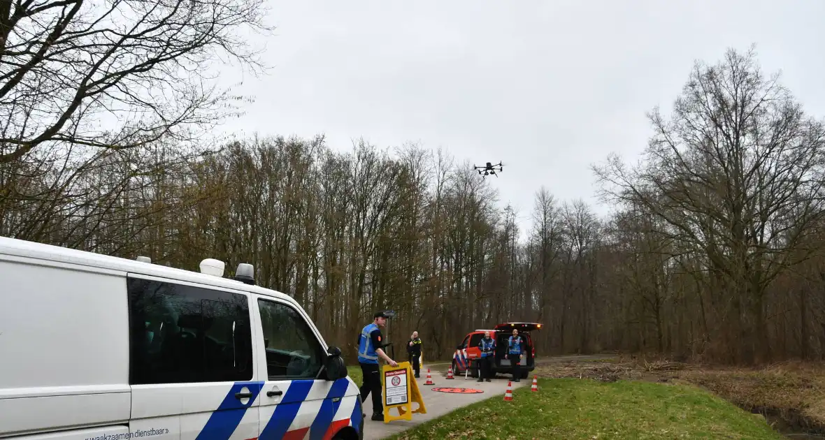 Helikopter en drone ingezet bij zoekactie naar vermiste 19-jarige jongen - Foto 3