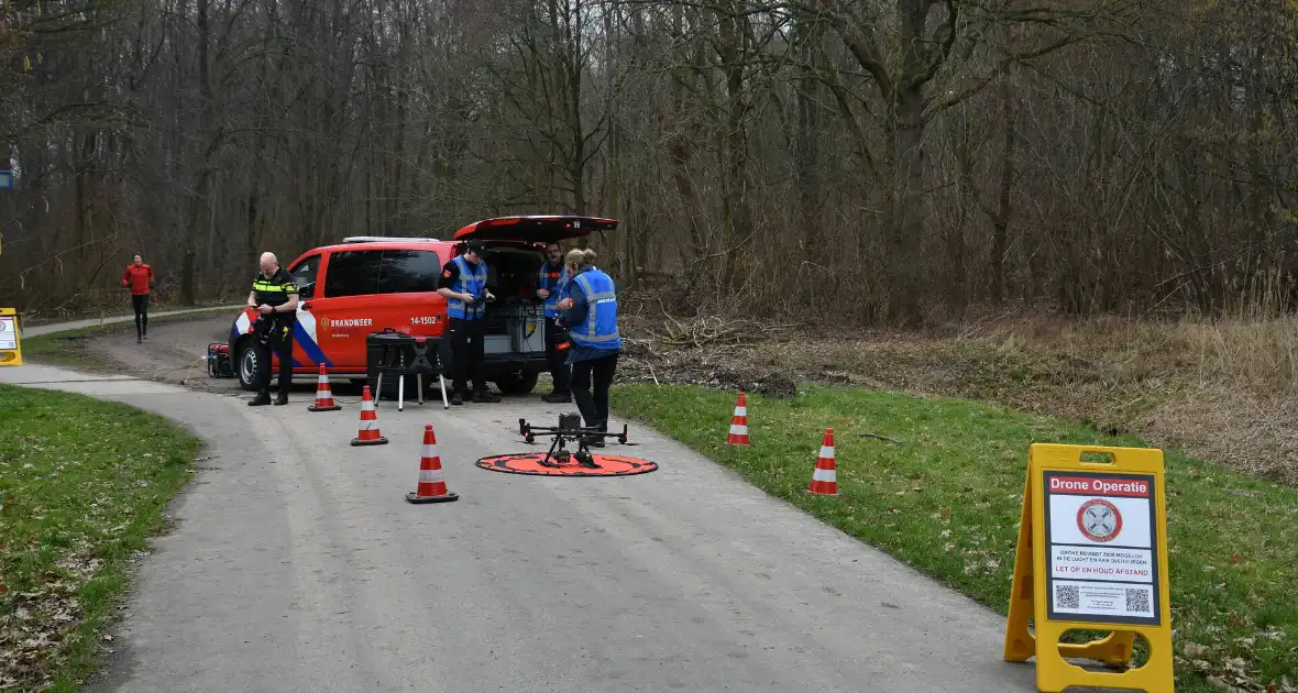 Helikopter en drone ingezet bij zoekactie naar vermiste 19-jarige jongen - Foto 5