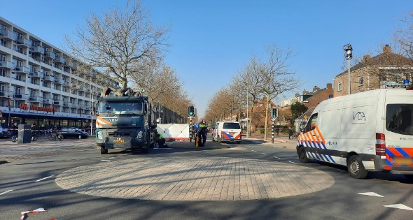Vrouw ernstig gewond bij aanrijding met vrachtwagen - Afbeelding 10