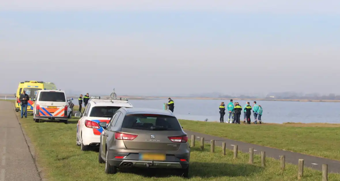 Persoon overleden na val in het water