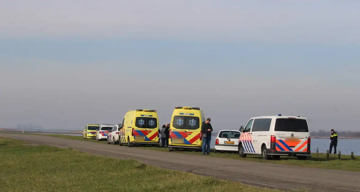 Persoon overleden na val in het water - Foto 5