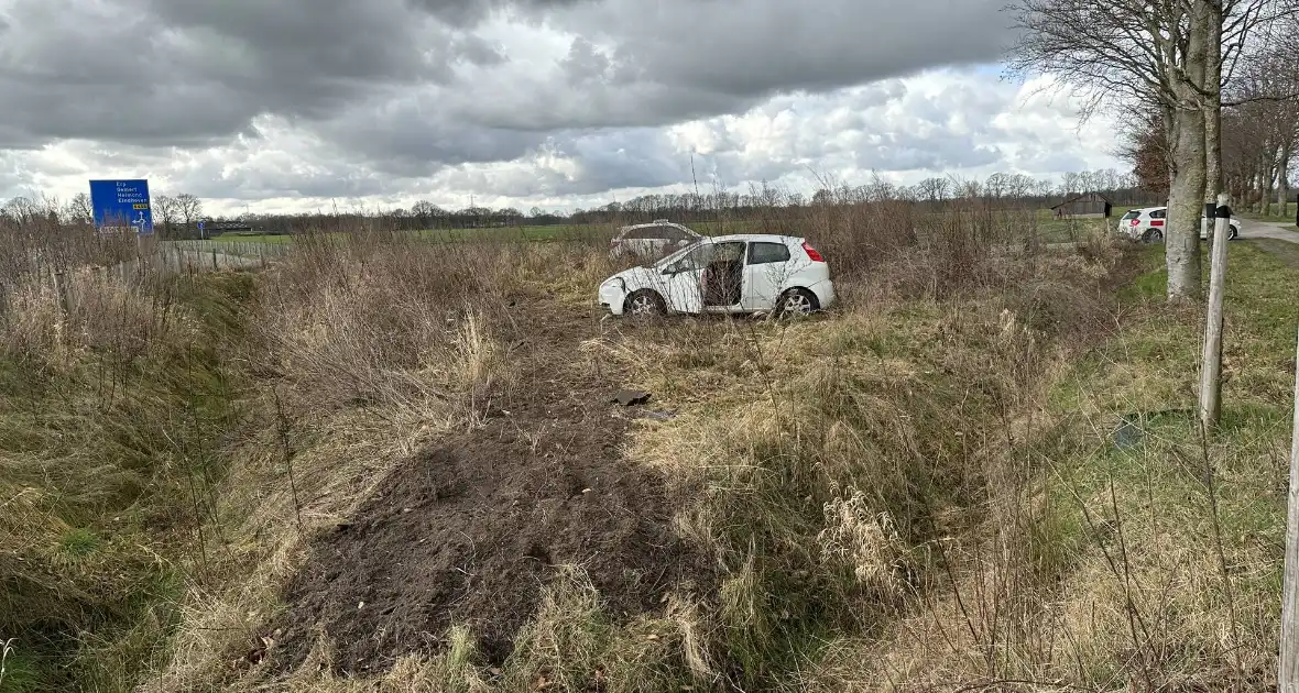 Auto belandt in weiland, bestuurder aangehouden - Foto 6