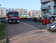 Container bij Domino's pizza vliegt in brand