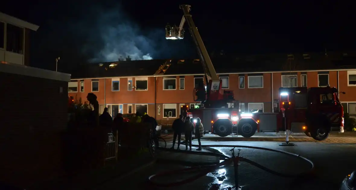 Zeer grote brand lastig onder controle te krijgen - Foto 2