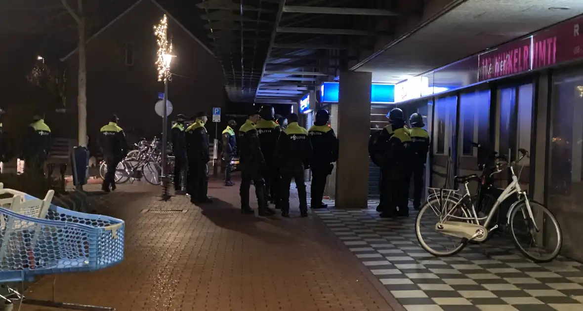 Meerdere aanhoudingen na confrontatie tussen supporters - Foto 2