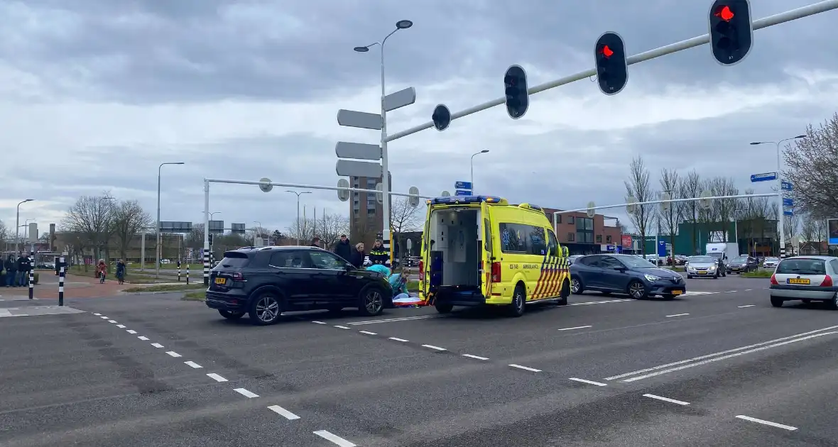 Fiets in de kreukels na negeren rood verkeerslicht