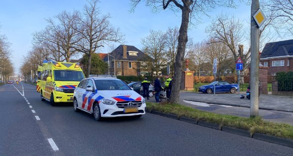 Scooterrijdster aangereden door automobilist
