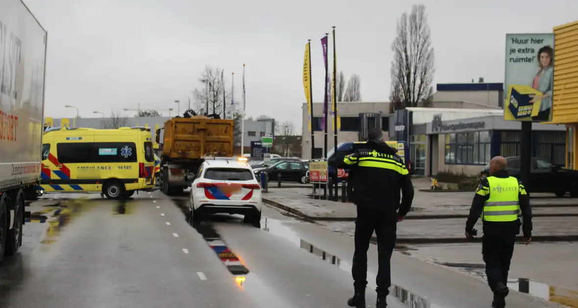 Fietser overleden door aanrijding met vrachtwagen