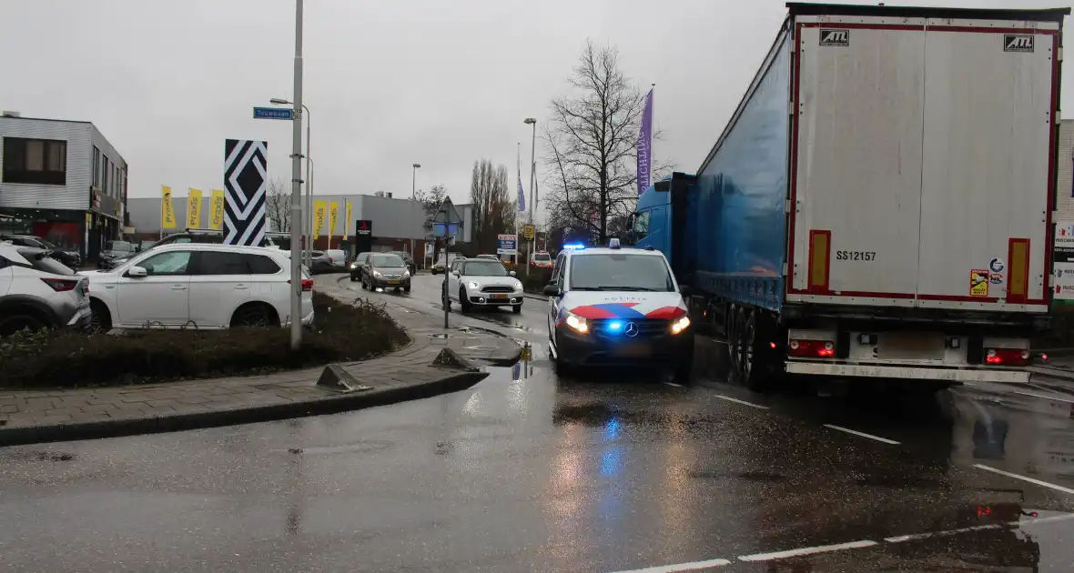 Fietser overleden door aanrijding met vrachtwagen - Foto 2