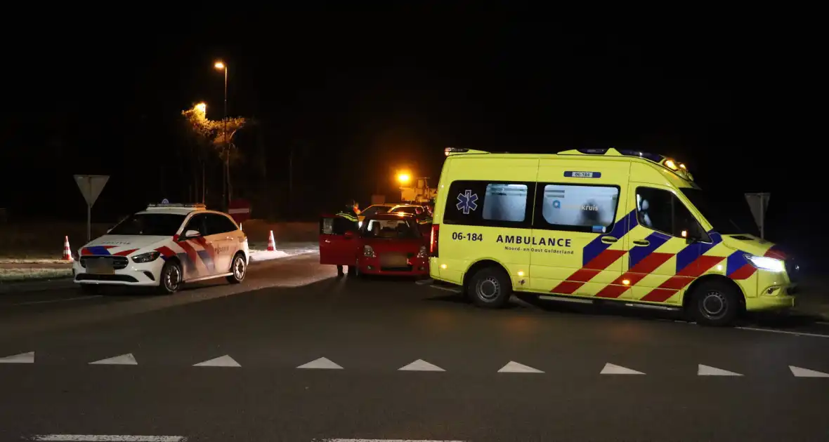 Automobilist botst op voorganger - Foto 1