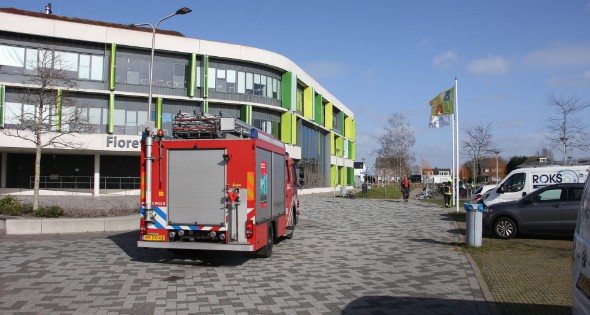 Schoolplein Fioretti College afgesloten na stormschade