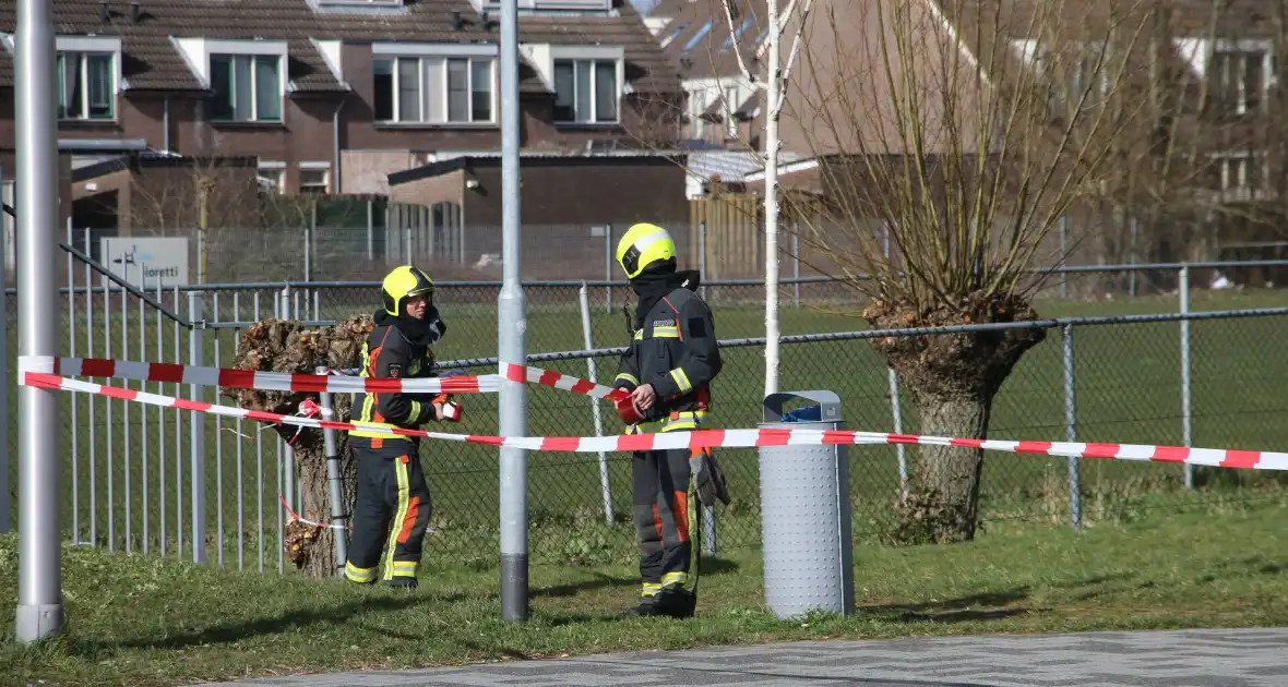 Schoolplein Fioretti College afgesloten na stormschade - Foto 5