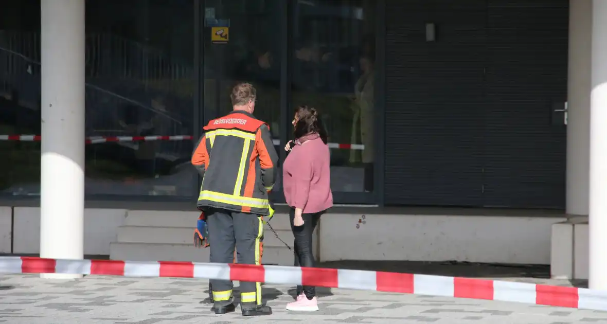 Schoolplein Fioretti College afgesloten na stormschade - Foto 6