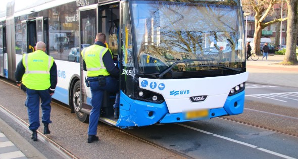 Schade bij ongeval tussen lijnbus en personenauto - Afbeelding 7
