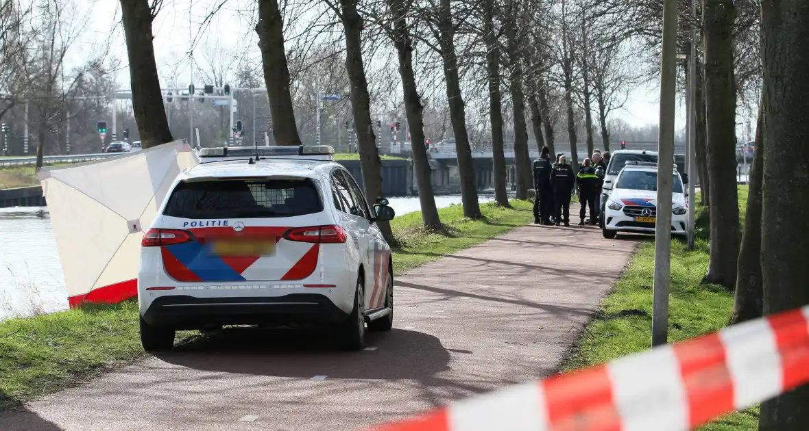 Overleden persoon aangetroffen in kanaal - Foto 1