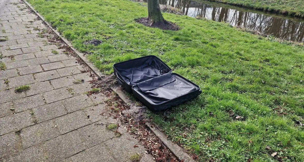 Overleden persoon aangetroffen in kanaal - Foto 4