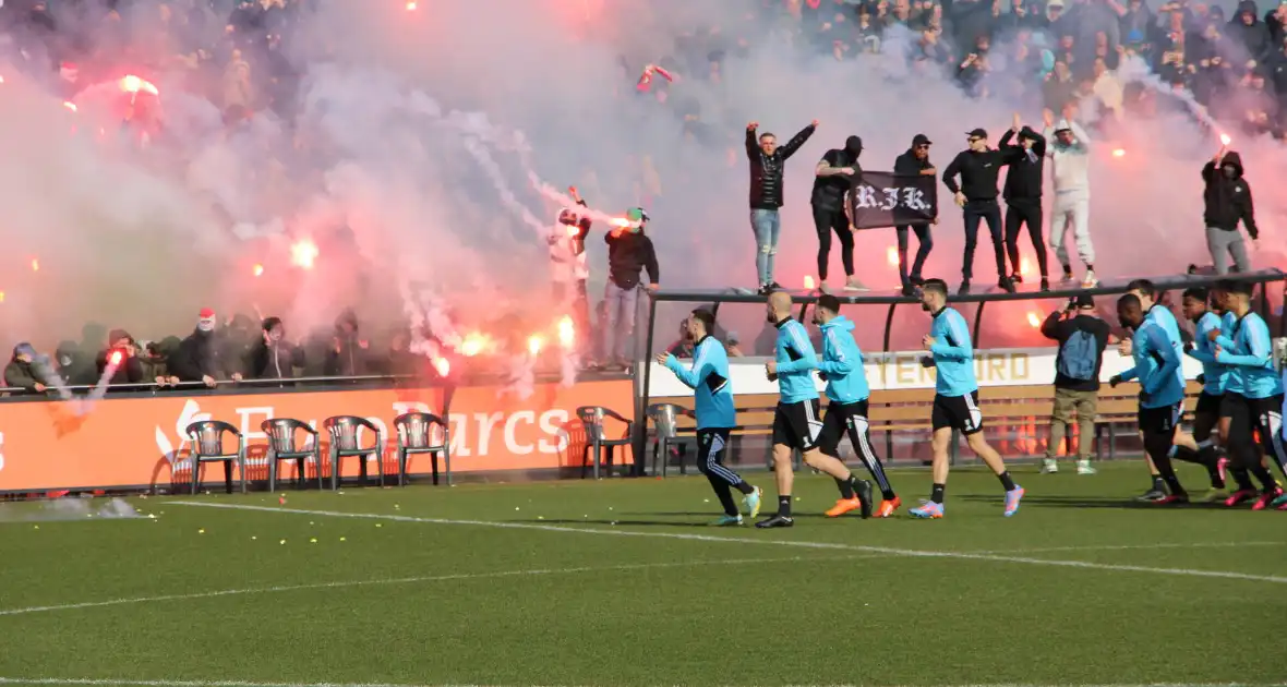 Veel publiek bij laatste training voor de klassieker - Foto 1