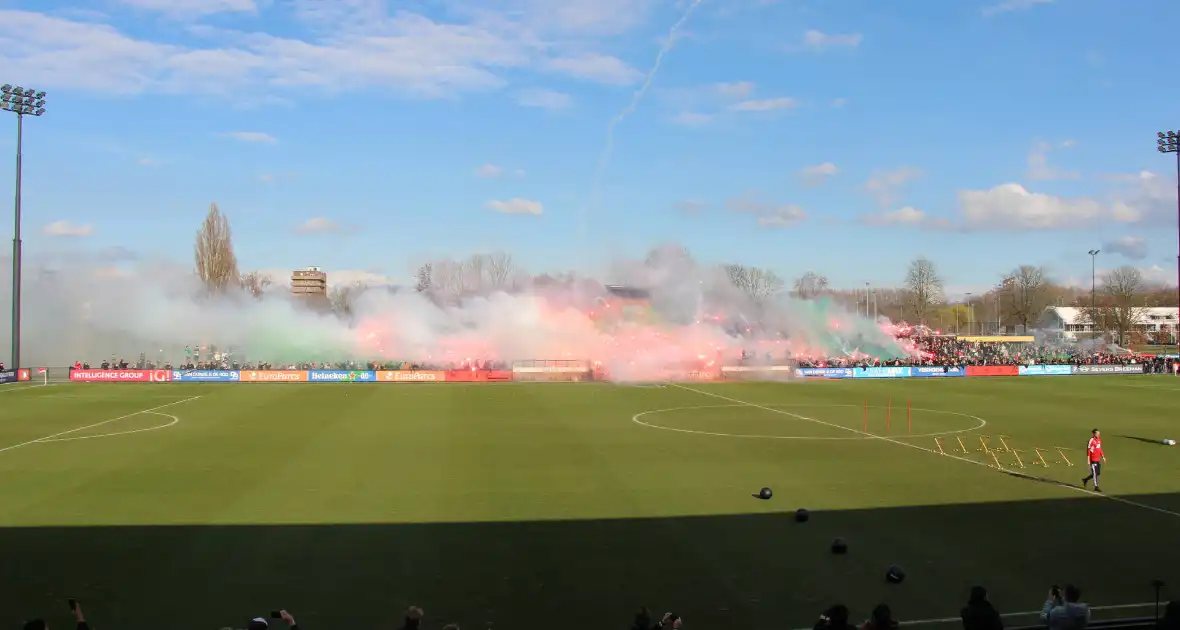 Veel publiek bij laatste training voor de klassieker - Foto 6