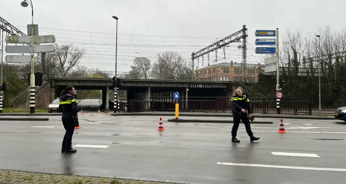 Scooterrijder gewond bij botsing met automobilist - Foto 1