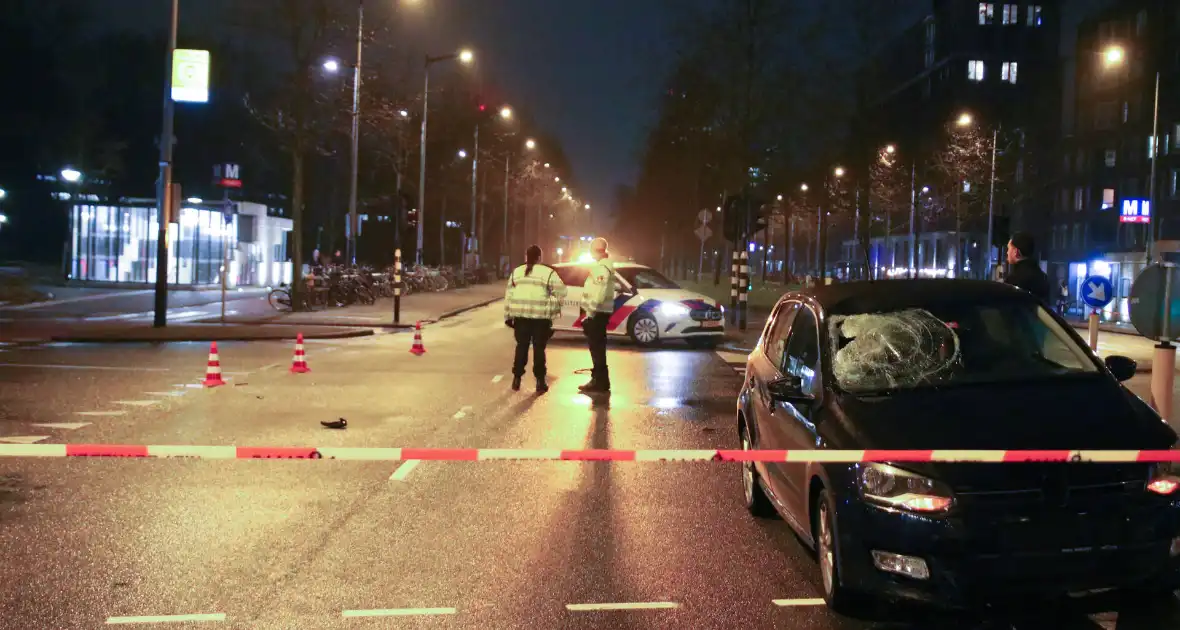 Persoon gewond na harde botsing met auto - Foto 5