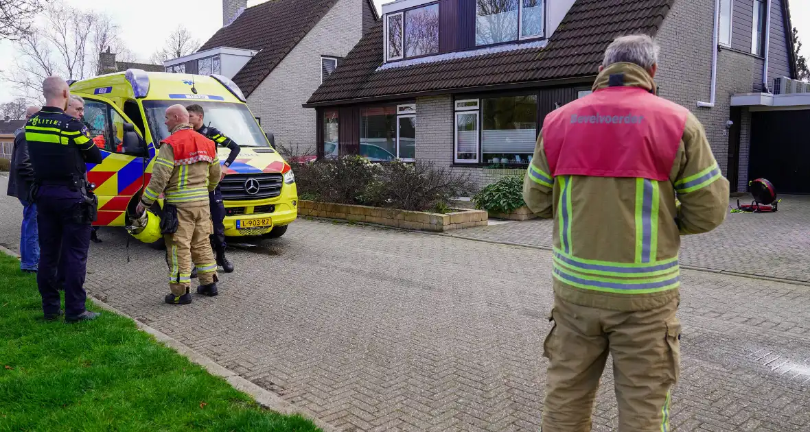 Bewoner ademt rook in bij brand in meterkast - Foto 2