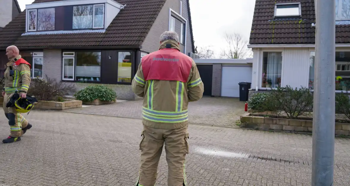 Bewoner ademt rook in bij brand in meterkast - Foto 5