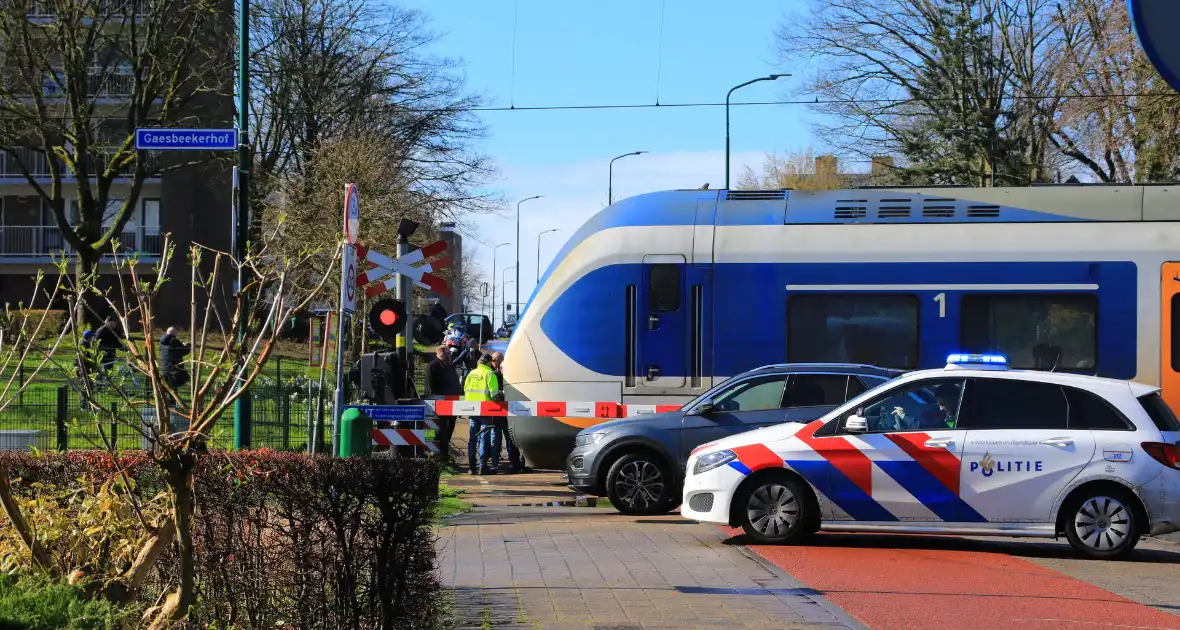 Persoon gewond bij botsing met trein - Foto 2