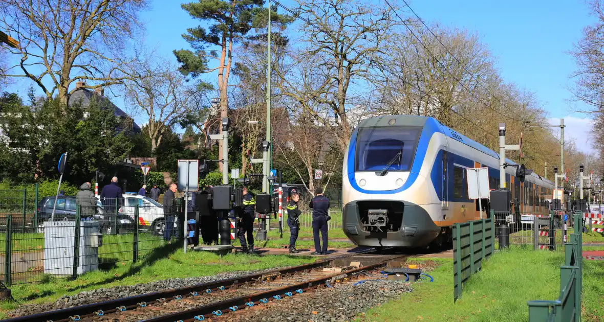 Persoon gewond bij botsing met trein - Foto 4