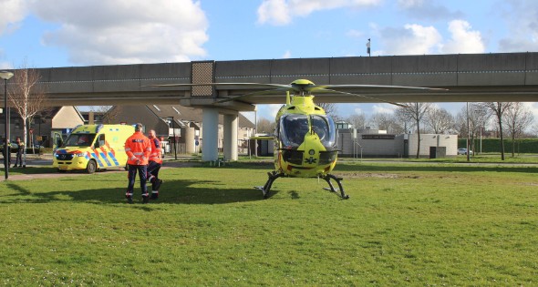 Trauma-arts per helikopter ingevlogen ter assistentie van ambulance - Afbeelding 4
