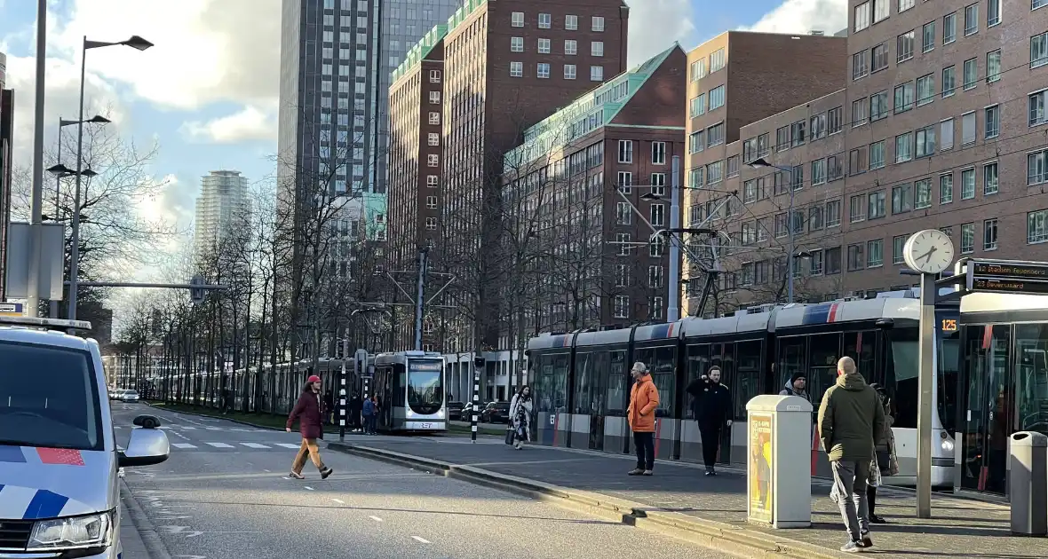 Tramverkeer richting Kuip plat door lastige reiziger en kapotte tram - Foto 12
